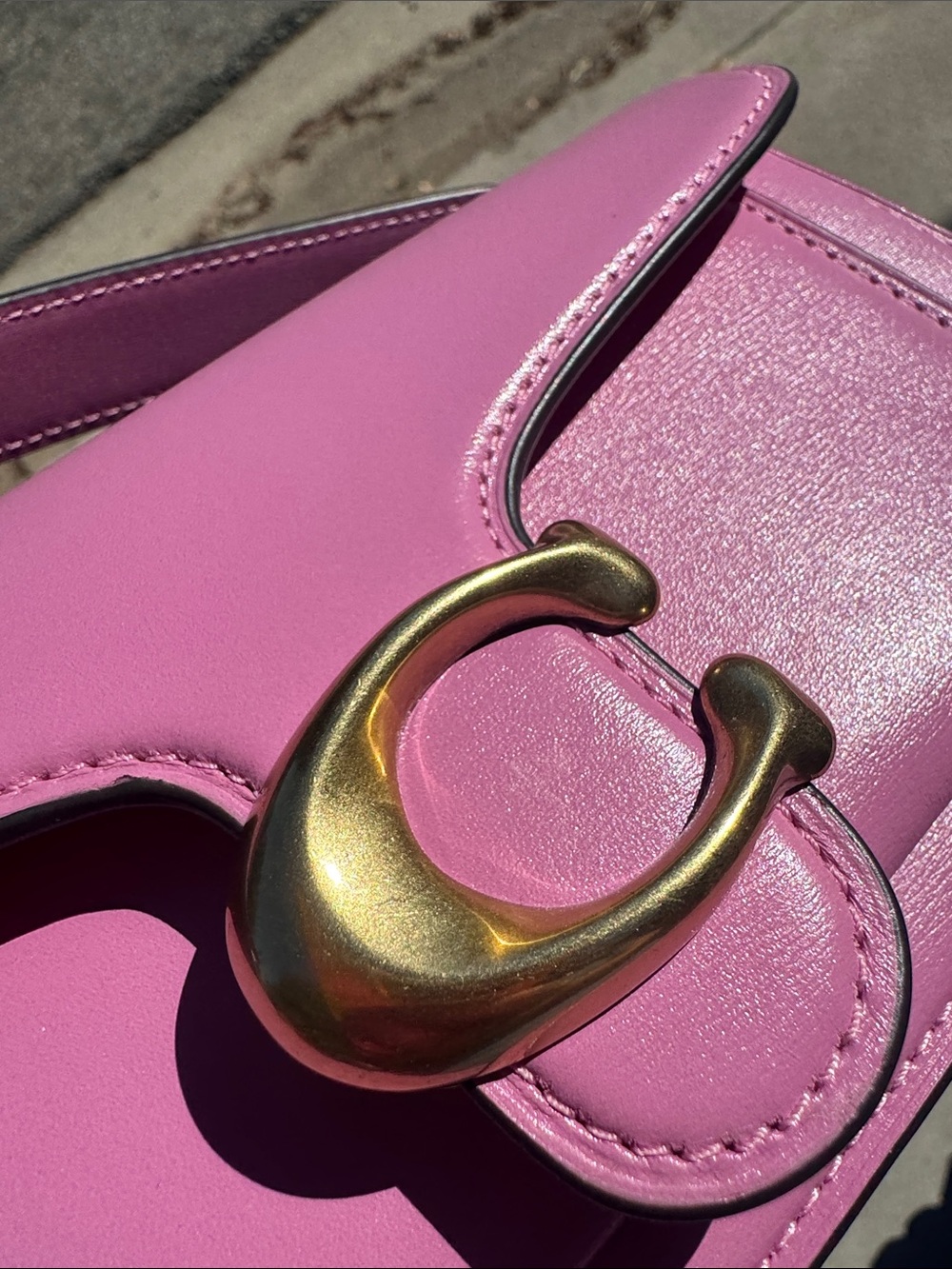 ๐ Coach Fuchsia Pink Leather Small Tabby 20- Gold C-Clasp. Like ๐ - Picture 10 of 13